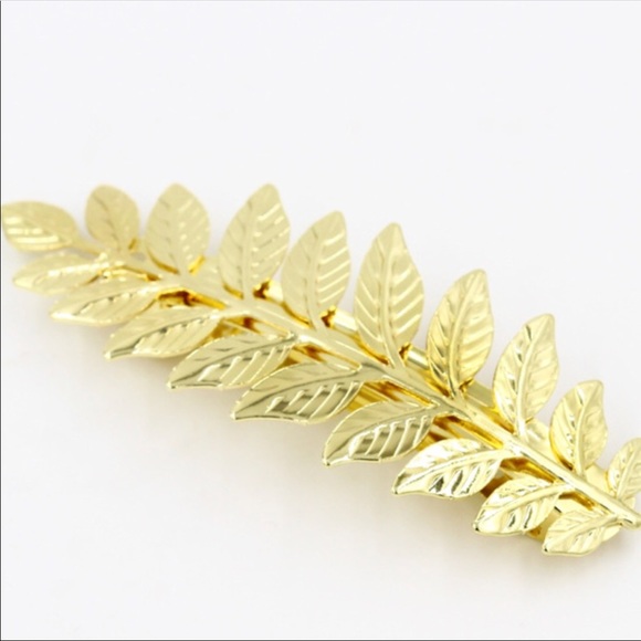 Trendy Jewels - Picture 4 of 4